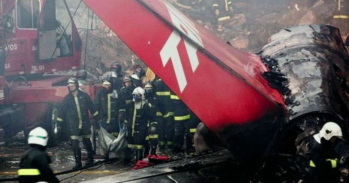 documentario-sobre-tragedia-aerea-que-matou-199-abre-debate-sobre-congonhas:-‘uma-metafora’