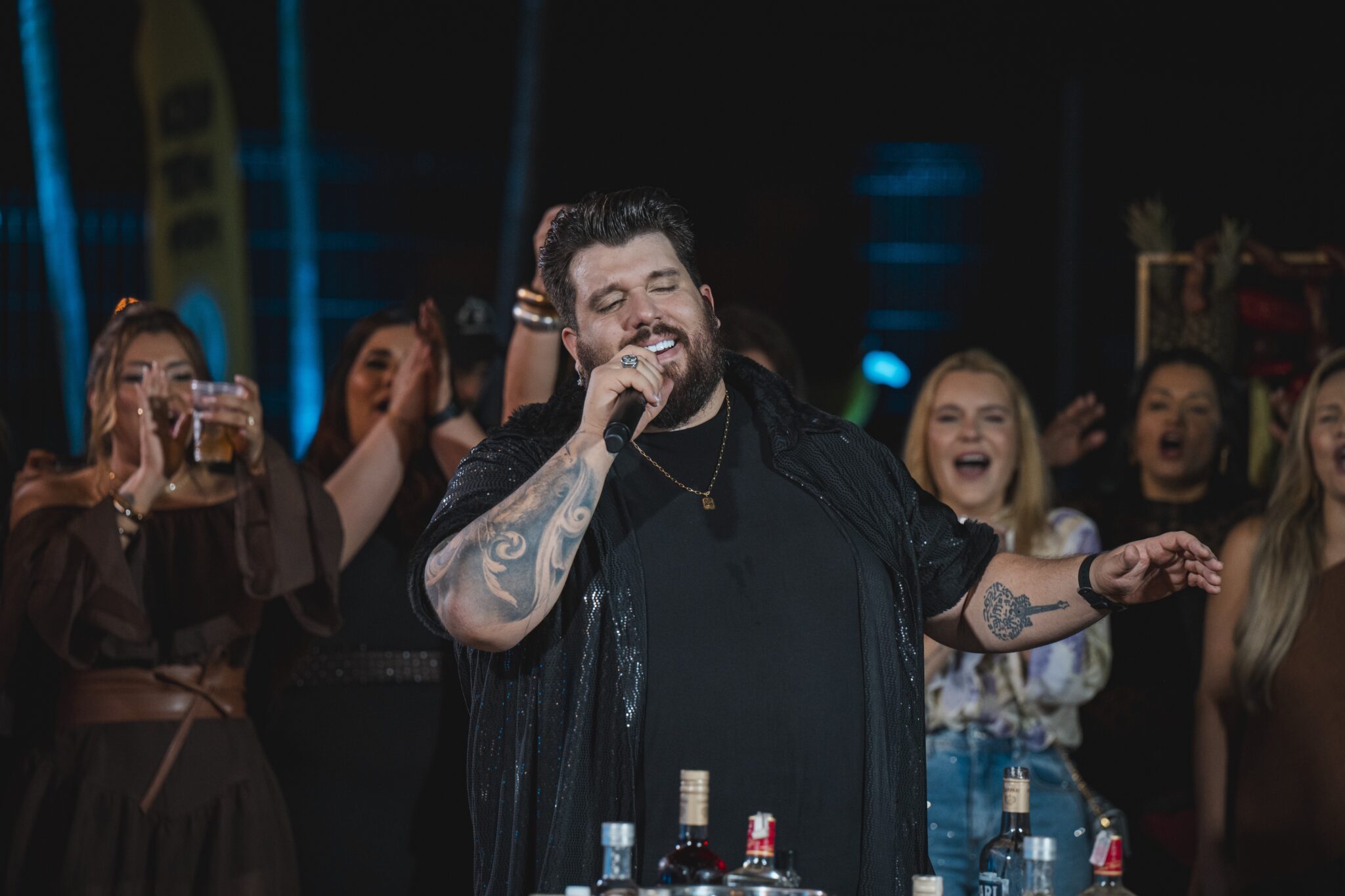 comparacoes-com-bruno-e-marrone,-e-mais-de-65-milhoes-de-streams:-quem-e-o-sertanejo-panda