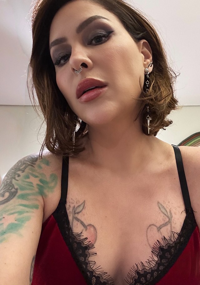 pitty-compoe-para-album-que-idealiza-como-‘pesado,-dancante,-sexy,-raivoso’
