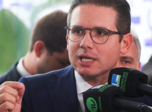 motta-envia-pedido-de-afastamento-de-15-deputados-apos-motim-na-camara