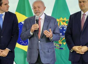 lula-discute-pautas-do-governo-em-encontro-com-motta-e-alcolumbre