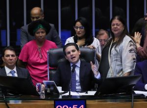 camara-aprova-regras-para-julgamentos-do-stf-e-envia-texto-ao-senado
