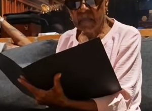 aos-90-anos,-alaide-costa-grava-album-com-musicas-ineditas-em-sao-paulo