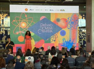 premio-jovem-cientista:-iniciativas-para-enfrentar-a-crise-climatica-sao-homenageadas-em-cerimonia-em-brasilia