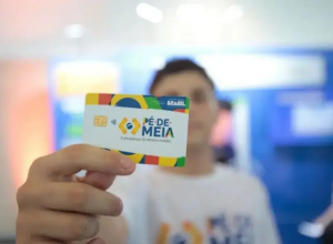 pe-de-meia:-quando-quem-se-formou-no-ensino-medio-ganhara-o-incentivo-de-r$-3-mil?-datas-variam-de-um-estado-para-outro;-veja-cronograma