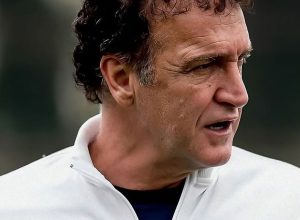 santos-anuncia-cuca-como-novo-tecnico,-horas-apos-demitir-vojvoda