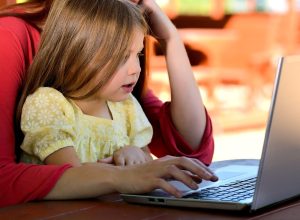 como-a-inteligencia-artificial-padroniza-a-forma-como-as-pessoas-se-expressam-e-pensam