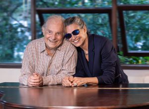 francis-hime-e-simone-navegam-juntos-pelas-aguas-do-show-‘embarcacao’,-atracao-do-rio-nas-tercas-feiras-de-maio