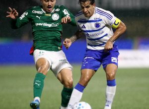 brasileirao:-palmeiras-tropeca-e-flamengo-pode-encostar-na-lideranca