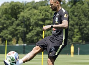neymar-volta-a-treinar-com-a-selecao-a-2-dias-do-jogo-contra-o-haiti
