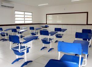 abandono-escolar-no-1o-ano-do-ensino-medio-cai-40%-de-2024-a-2025,-diz-censo