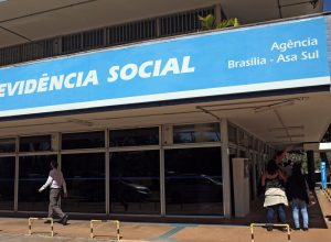 governo-retoma-bonus-de-produtividade-para-reduzir-filas-do-inss
